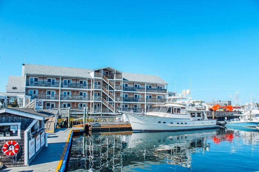 The Hotel At Cape Ann Marina กลอสเตอร์ ภายนอก รูปภาพ