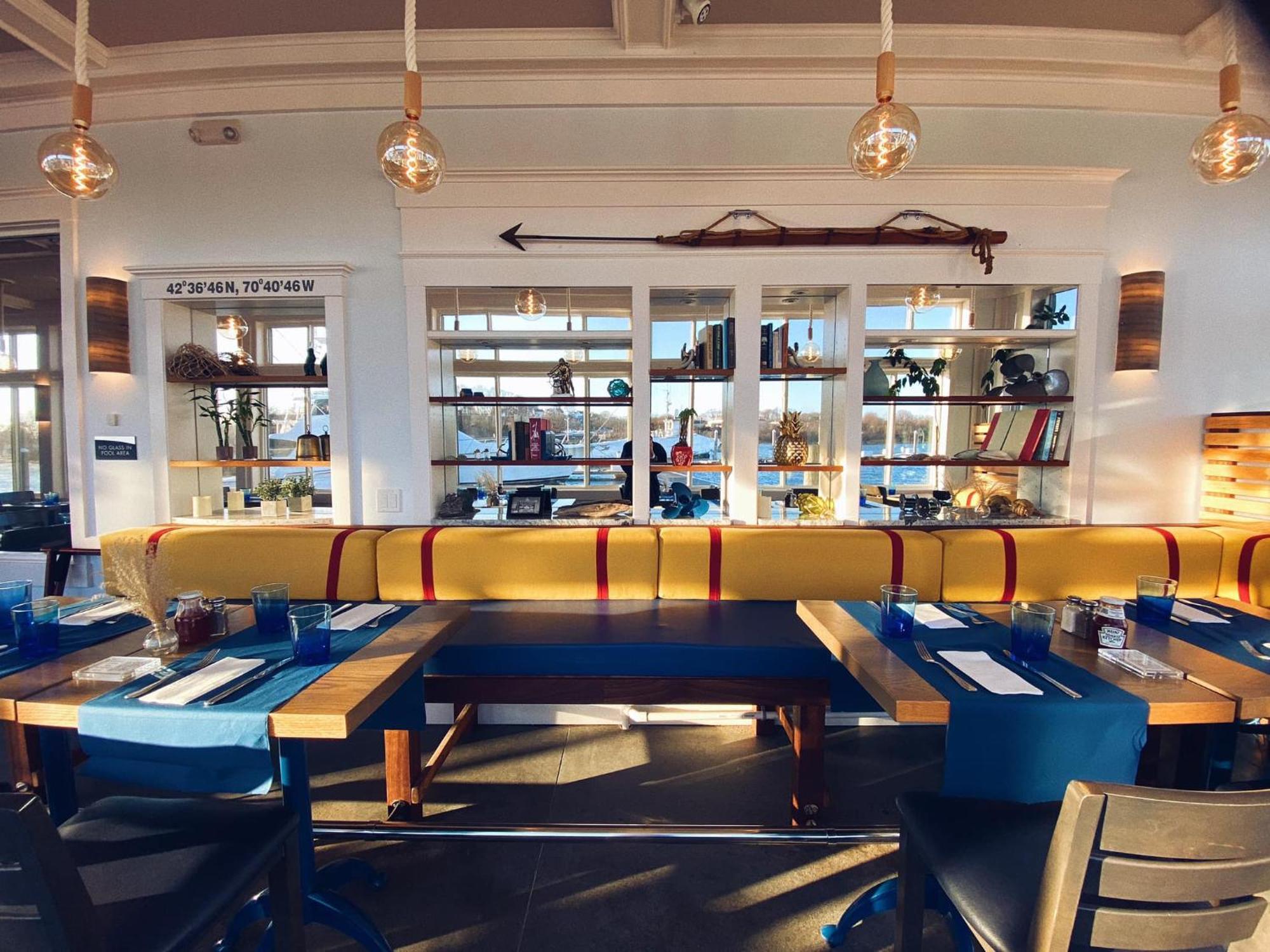 The Hotel At Cape Ann Marina กลอสเตอร์ ภายนอก รูปภาพ